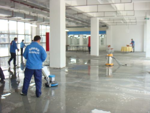 深圳龙岗清洁公司奥美林保洁工程开荒保洁